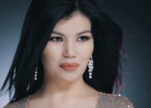 Dilnavo - Yolg'izim qo'shiq matni, lyrics